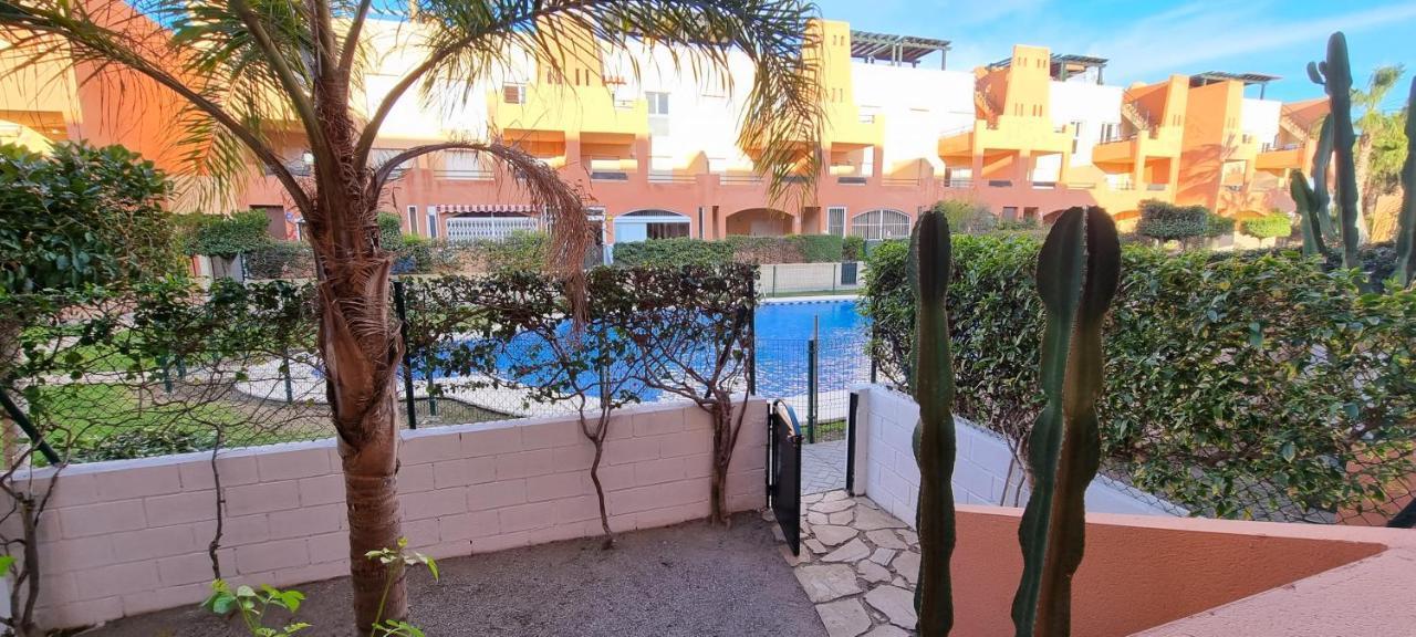 Homes Of Spain, Apartamentos Paraiso De Vera Playa, Ed Tahiti, Bajo G A Pie De La Playa, Vistas Piscina Exterior photo