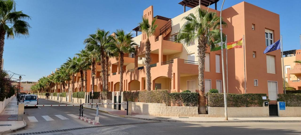 Homes Of Spain, Apartamentos Paraiso De Vera Playa, Ed Tahiti, Bajo G A Pie De La Playa, Vistas Piscina Exterior photo