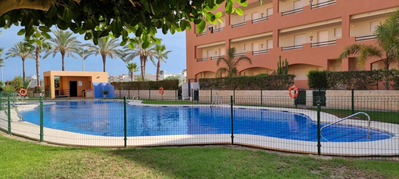 Homes Of Spain, Apartamentos Paraiso De Vera Playa, Ed Tahiti, Bajo G A Pie De La Playa, Vistas Piscina Exterior photo